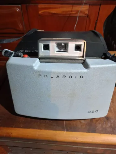 Câmera Polaroid 320 Vintage