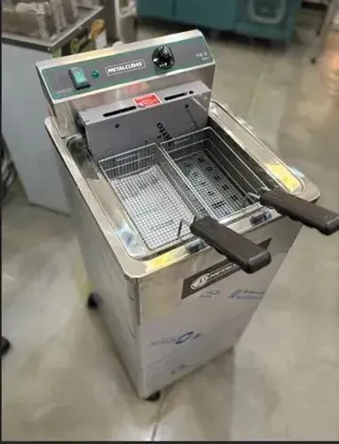Fritadeira Elétrica Industrial 8000W Zona Fria "Novas"