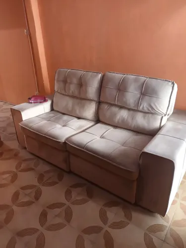Sofá 2 lugares pouco uso