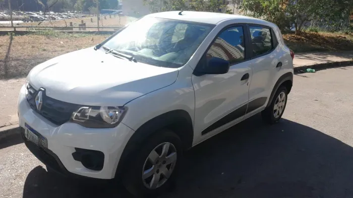 Kwid Zen , excelente estado