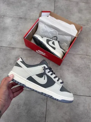 Tênis Nike Dunk Low Cinza