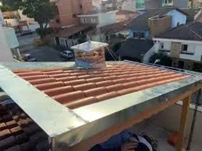 Telhados calhas e rufos