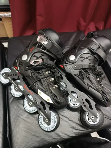 Patins Traxart Dynamic + conjunto de proteção