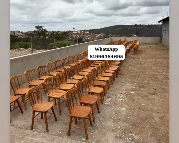 Cadeiras de madeira para eventos