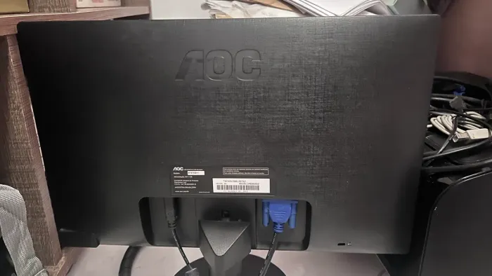 Monitor AOC