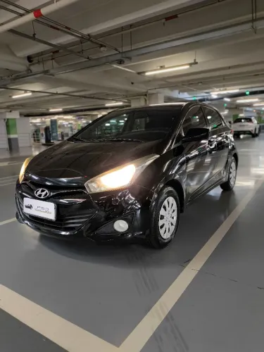 Hyundai HB20 automático com multimídia 2015