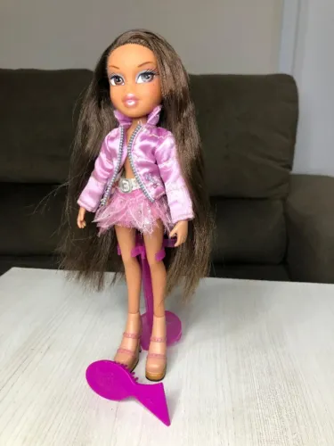 Boneca Bratz Starter Yasmin
