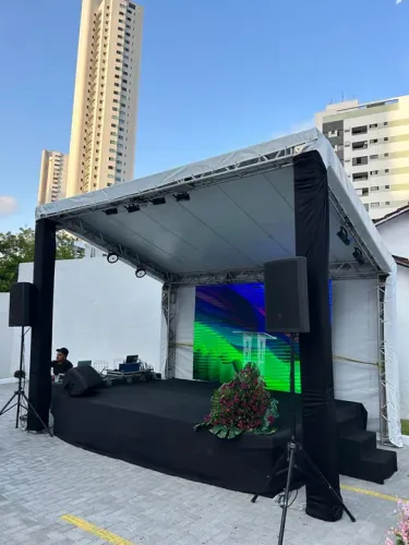 COBERTURA COM PALCO