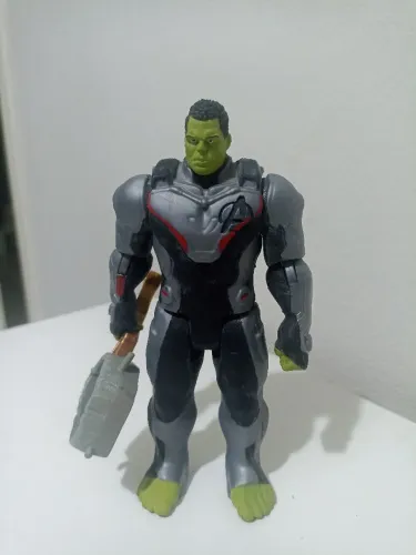 Boneco bootleg Hulk Quantum Suit 15cm