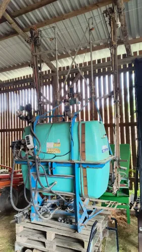 Pulverizador Montana 800 litros