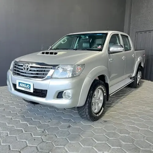 Toyota Hilux CD SRV 4X4 3.0 8V 116cv TB Diesel 2012