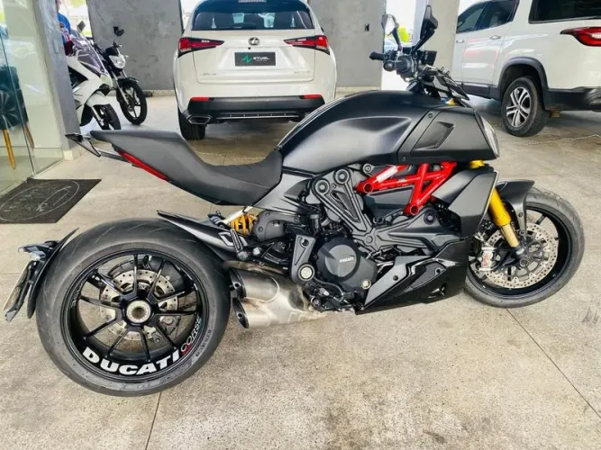 Ducati Diavel 1260 S | Moto | Diavel - Andar De Moto