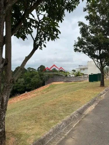 Terreno a venda no condomínio Ville de France em Itatiba SP.