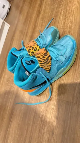 Tênis Nike Kyrie 7 - Tamanho 39 - Azul e Laranja