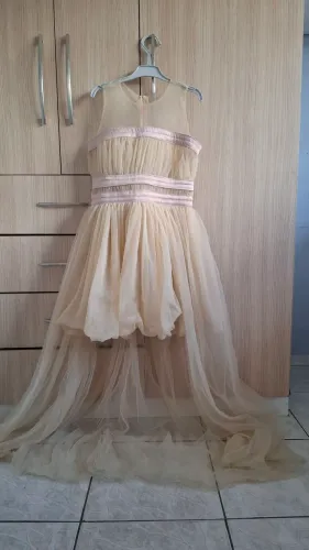 Vestido de festa rosa de tule