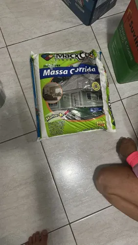 Vendo massa corrida acrilica