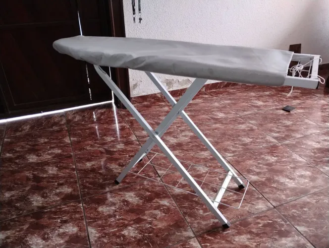 Mesa de passar roupa grande