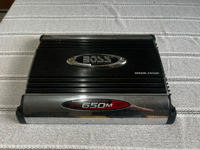 Módulo Boss SE650M Special Edition 4 canais 400W