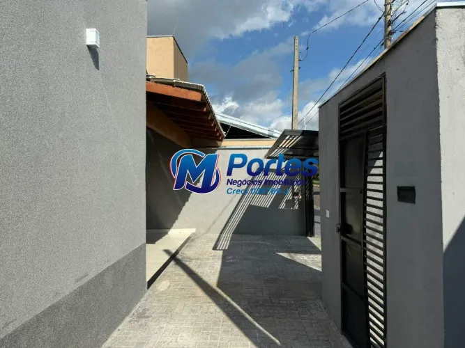 Casa para Aluguel em Mirassol/SP (Bairro Residencial Regissol II) com 2 Quartos, 1 Suíte e