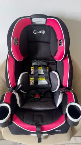 Cadeirinha Graco 4Ever Isofix - 0 a 12 anos - Muito Conservada