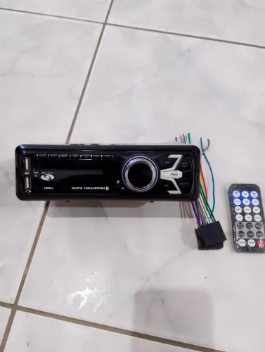 Auto rádio automotivo