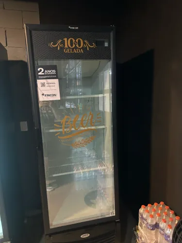 Cervejeira Vertical Fricon 569L 110V