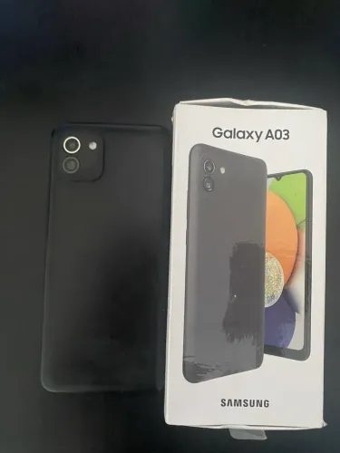 Galaxy A03 com caixinha, nota fiscal e carregador.