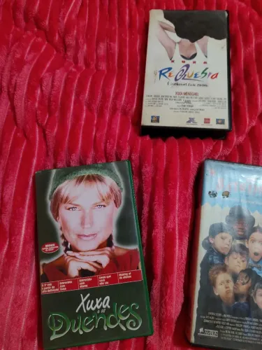 Lote de fitas antigas e dvd