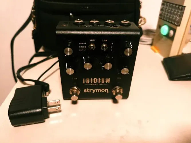Pedal Strymon Iridium  com Fonte Zerado