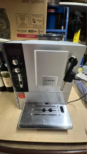 máquina de café expresso totalmente automática Siemens EQ.5 Macchiato.