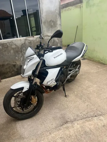 Kawasaki Er-6n