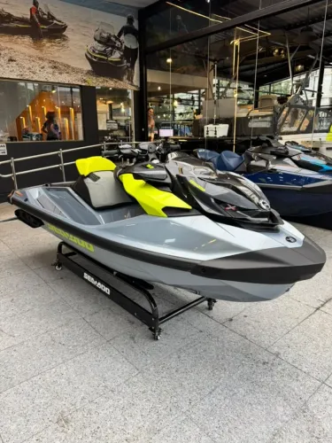 Seadoo Jet Ski RXP-X RS 325 - 2025