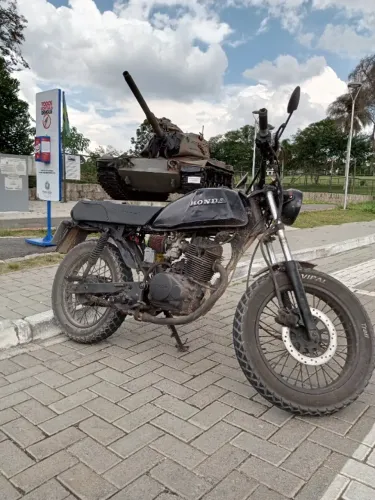 Strada Cafe Racer/Scrambler CBX 200