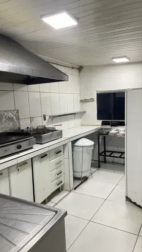 Vende se loja completa