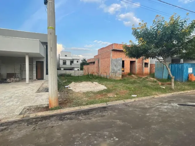 Terreno à venda com 200m² no Terras da Estância - Ala do Bosque, em Paulínia
