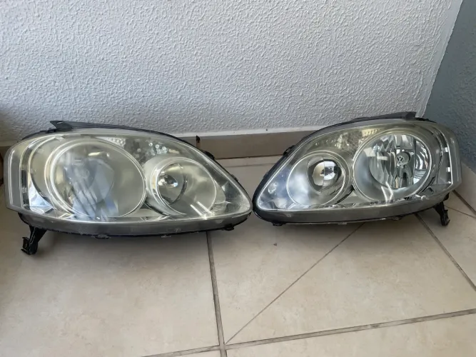 Par de Faróis Originais Volkswagen Fox 2009/2010 - Magneti