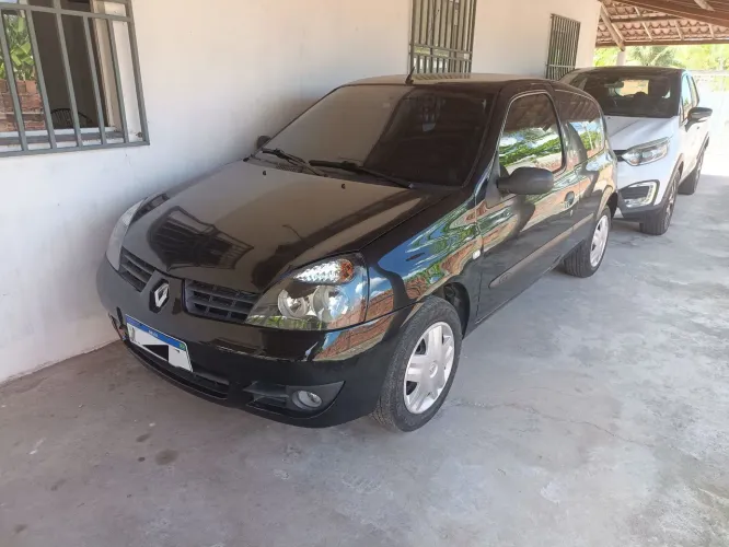 Renault Clio Hi-flex 1.0 16V 3P 2011