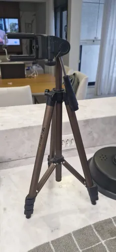Tripé Weifeng WT-3130 - Altura Máxima 1,25m - Suporta 2kg