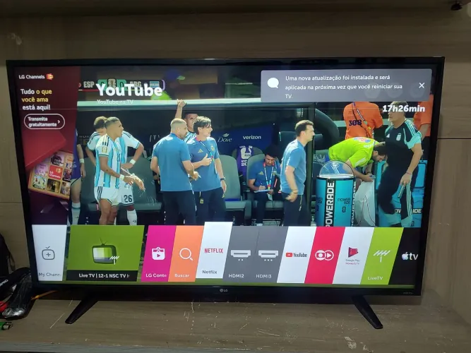Tv smart 50" 4K wi-fi 5G (detalhe)