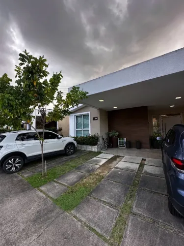 Casa de Esquina Reformada com Energia Solar e Espaço Gourmet - Tales de Mileto