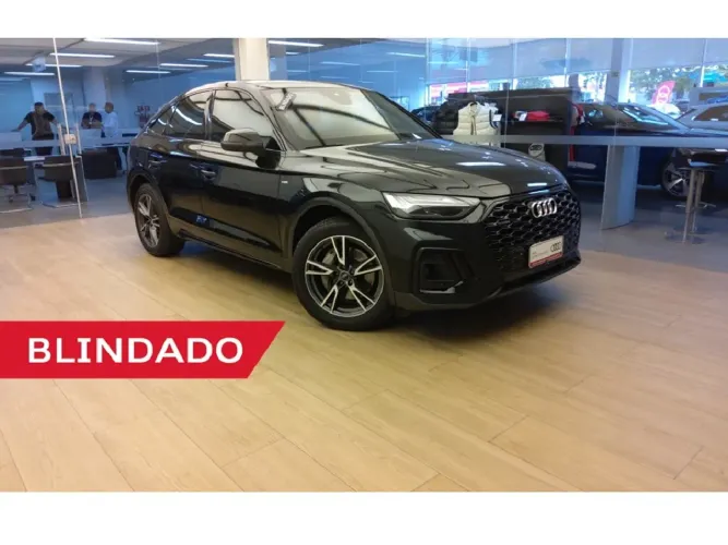 Audi Q5 SB P Black. 2.0 TFSIe S.tr. QT (hib.) 2023