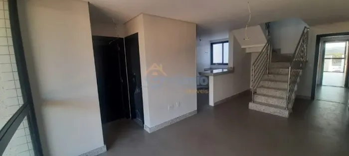 COBERTURA COM 3 QUARTOS, 2 SUITES, 2 SALAS, 3 VAGAS NO BAIRRO JARAGUÁ - REGIÃO DA