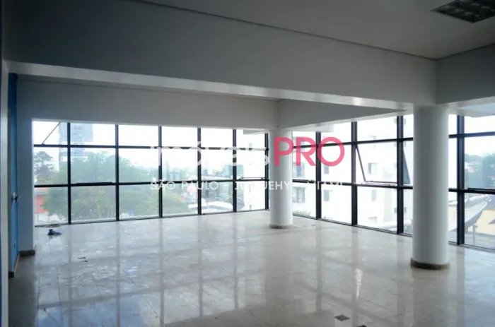 Prédio Monousuário 1447m² e lajes amplas , com espaço gourmet no ultimo piso.
