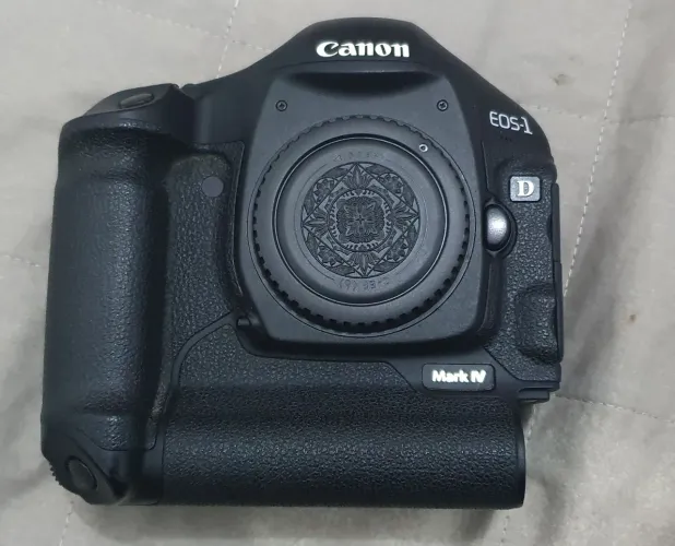 Canon 1d Mark iv + Acessórios - Bom Estado