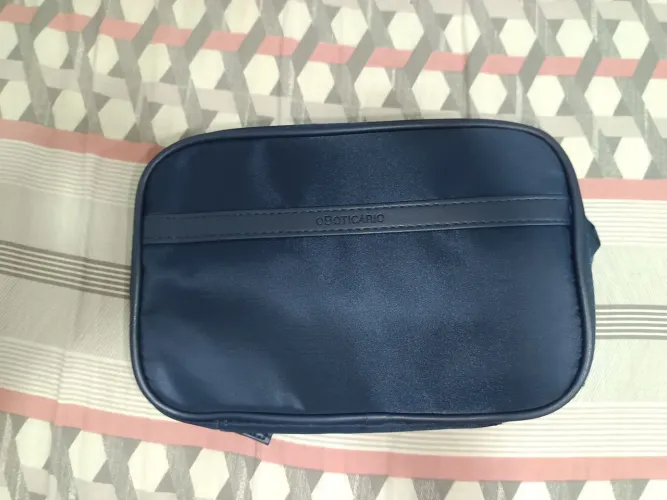 Nécessaire de viagem azul com alça 