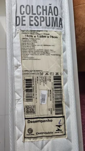 Colchão de espuma solteiro