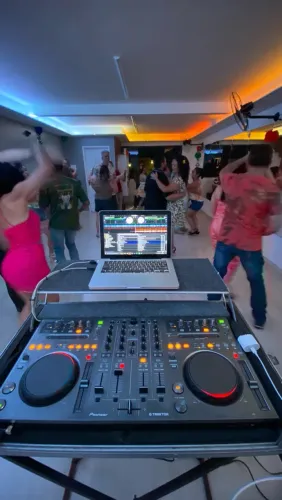 CONTROLADORA DDJ T1 PIONEER DJ