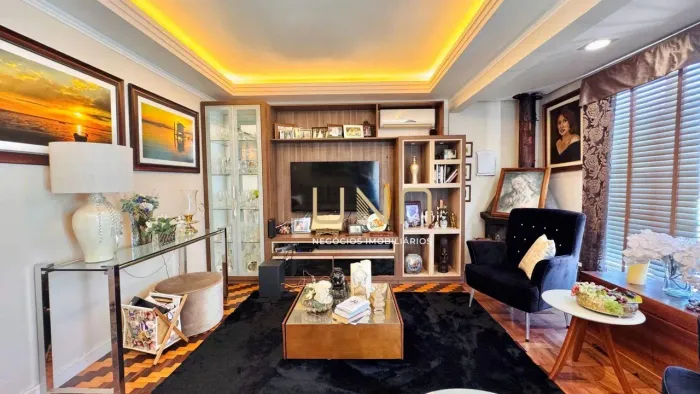 Casa com 2 dormitórios à venda, 228 m² por R$ 950.000,00 - Costeira do Pirajubaé - Florian