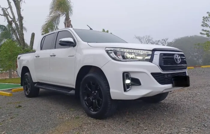 Toyota Hilux CD SRX 4X4 2.8 TDI 16V Diesel Aut. 2019