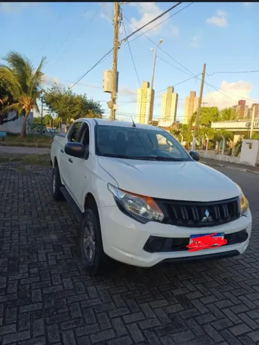 Mitsubishi L200 Triton Sport GLS 2.4 CD Diesel Aut. 2021